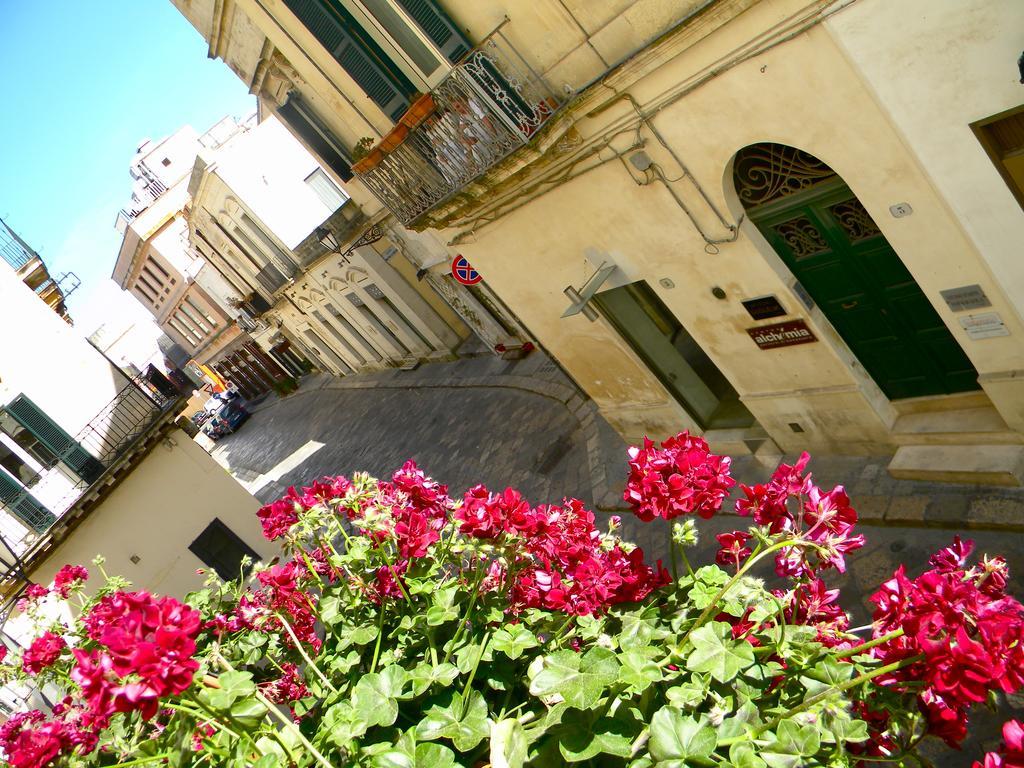 Alvino Suite And Breakfast Lecce Exterior foto