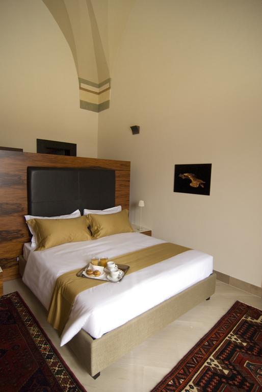 Alvino Suite And Breakfast Lecce Zimmer foto